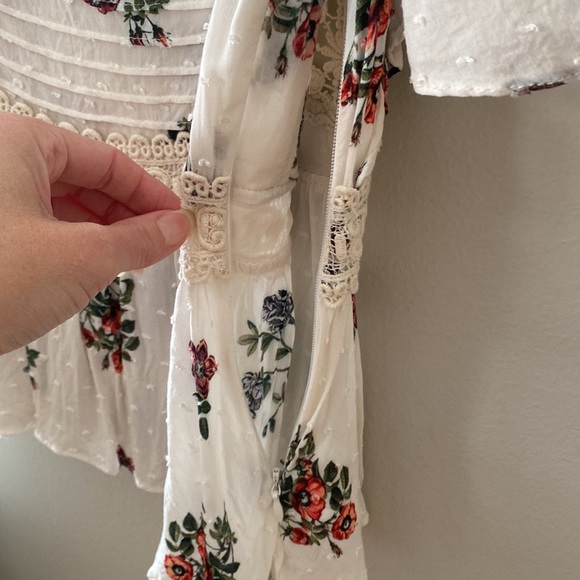 anthropologie eri + ali floral romantic top! - Picture 8 of 9